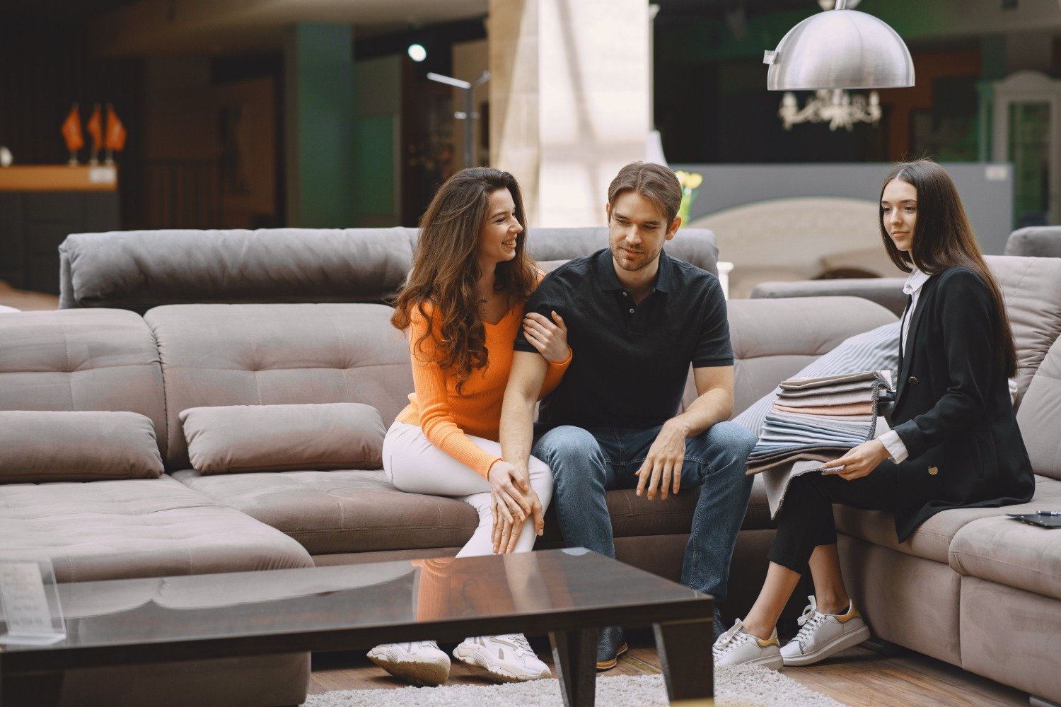The Ultimate Guide to Choosing a Luxury Couch for a Sophisticated Living Space